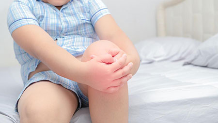 علائم عفونت استخوان در کودکان
