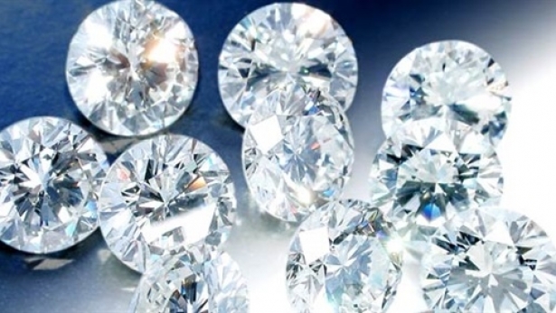 راه تشخیص الماس اصل از تقلبی
