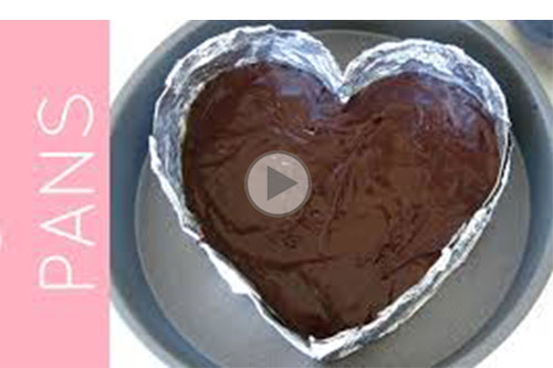 چگونه کیک قلبی بدون قالب بسازیم
