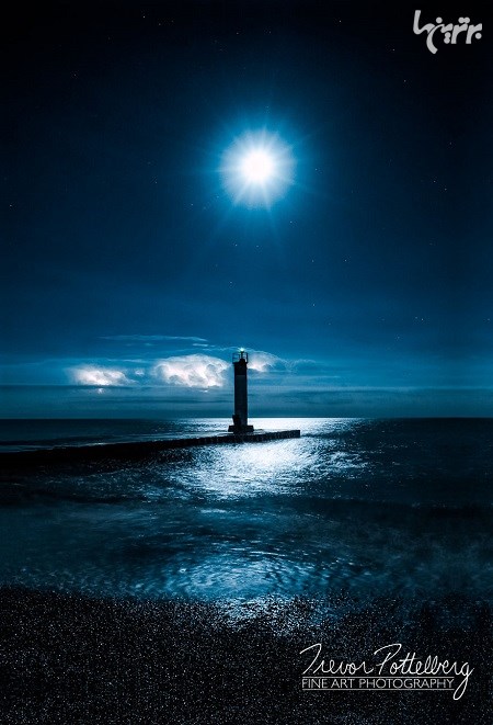 عکس فانوس دریایی در شب