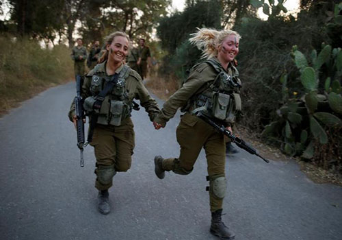 عکس در مورد سربازی رفتن دخترا