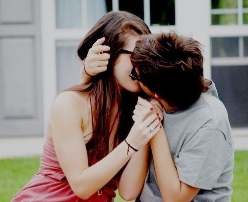 عکس های عاشقانه ی دختر و پسر در حال بوسیدن