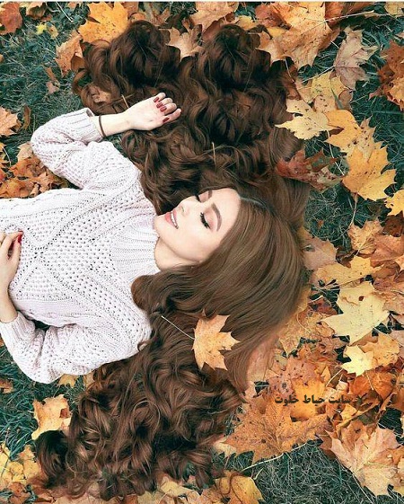 عکس دختری غمگین در پاییز
