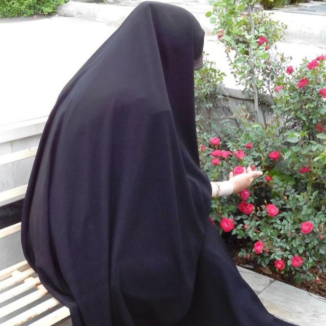 عکس پروفایل دخترانه چادری شاد