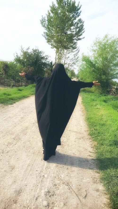 عکس زن های چادری زیبا