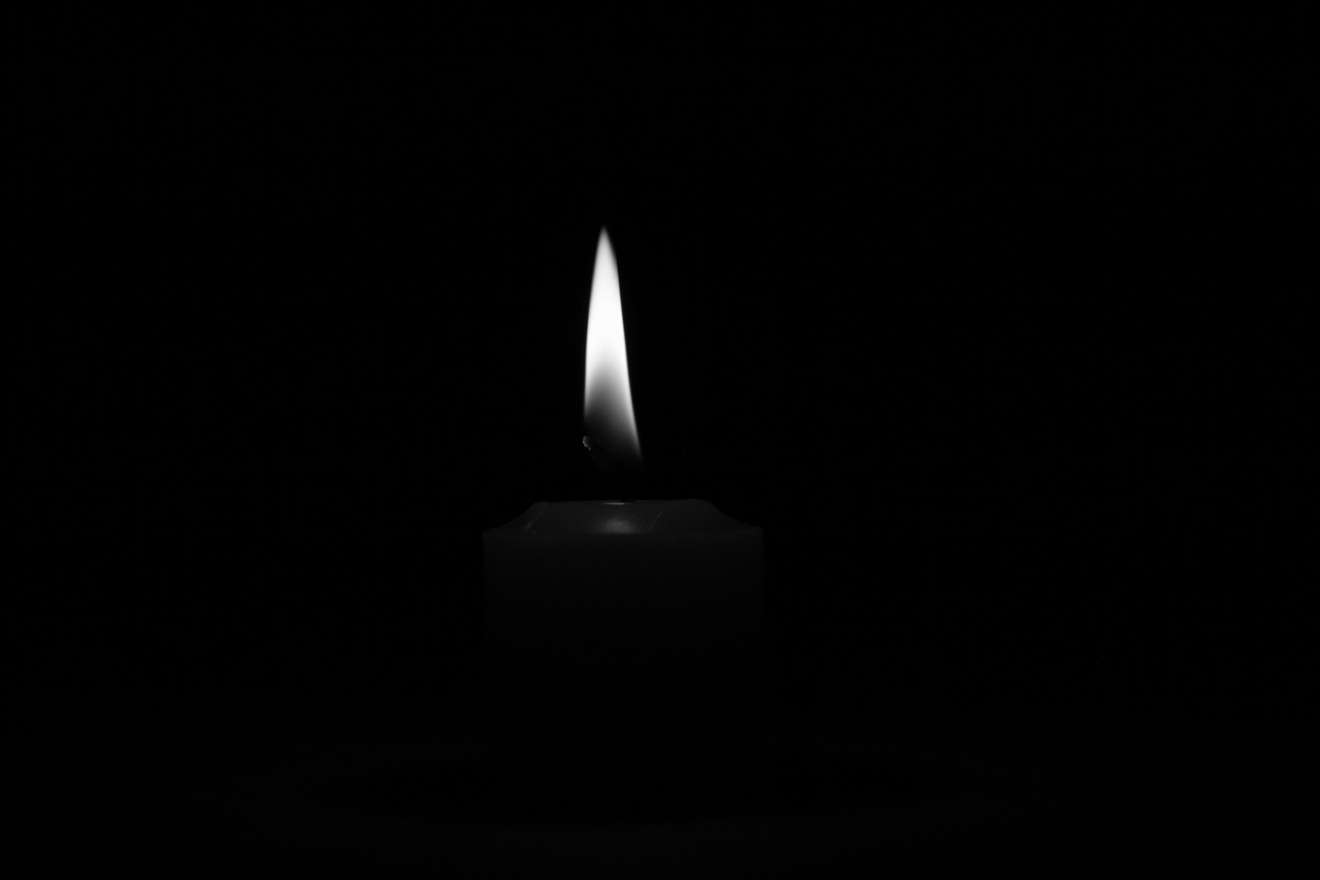 دانلود عکس شمع سیاه سفید
