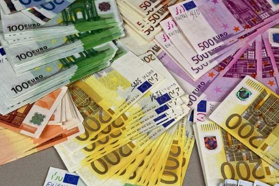 تصویر دلار و یورو