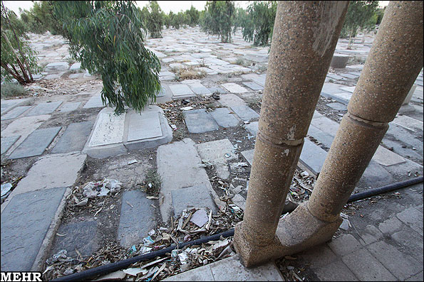 عکس قبرستان وادی السلام قم