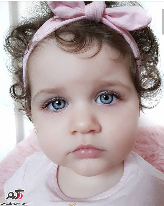عکس کودکان زیبای چشم رنگی