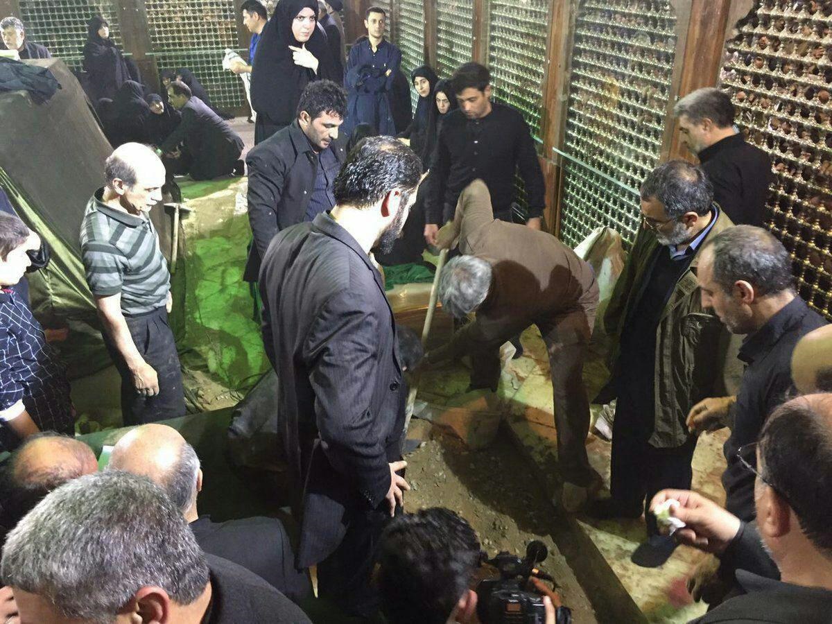 عکس مرگ رفسنجانی در استخر