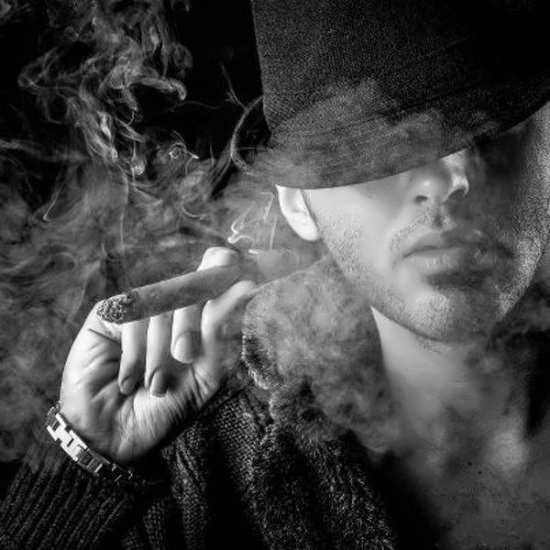 عکس پروفایل مردانه سیگار