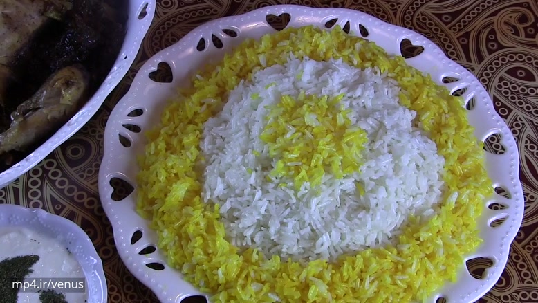 نحوه پخت برنج زعفرانی
