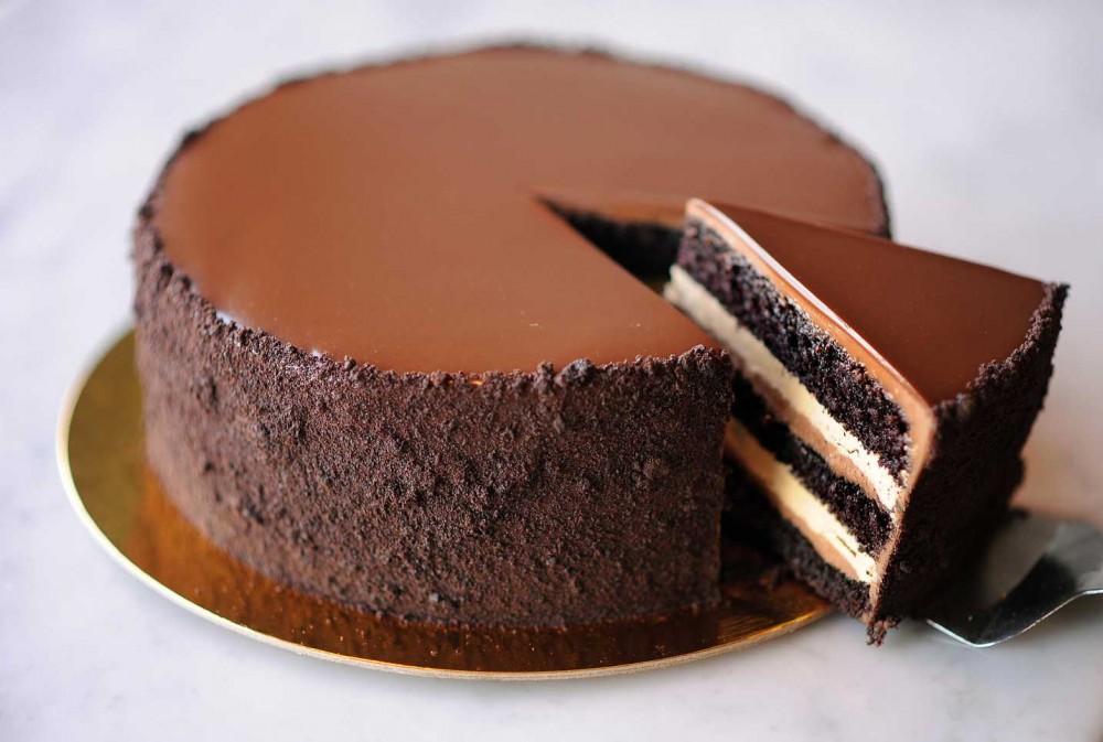 دستور پخت کیک ساده شکلاتی بدون فر
