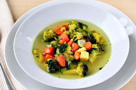 طرز تهیه ی سوپ سبزیجات رژیمی

