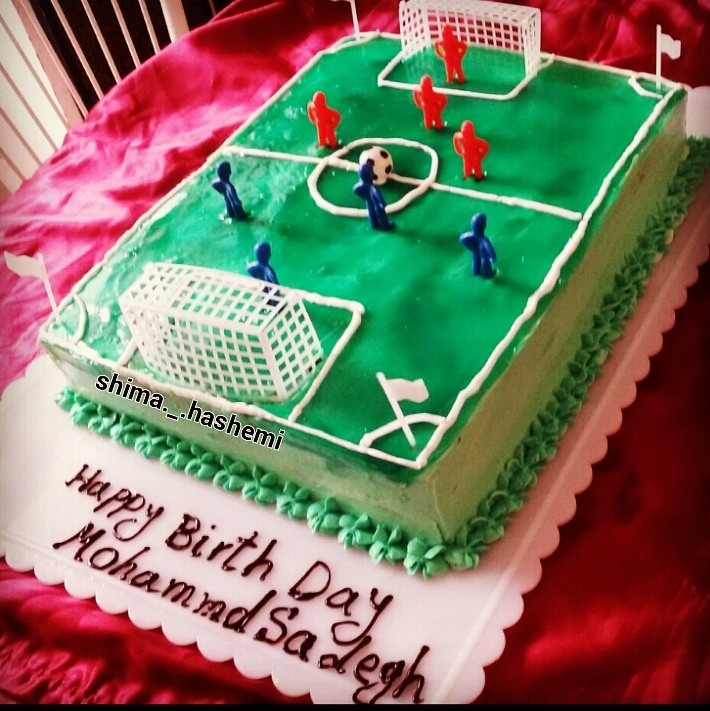 دانلود عکس کیک تولد زمین فوتبال
