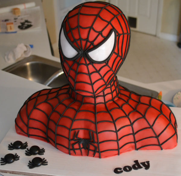 کیک مرد عنکبوتی سیاه
