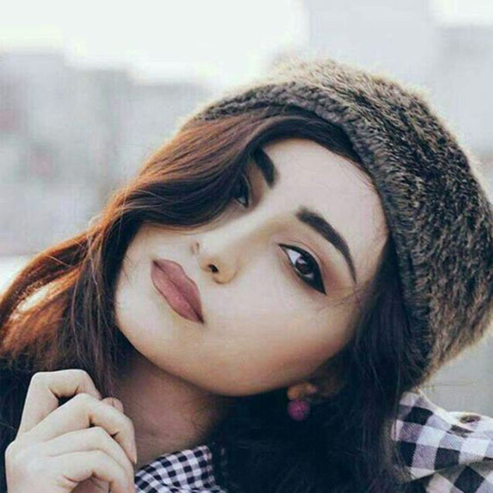عکس دختر زیبای ایرانی با شال
