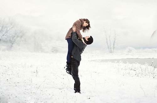 عکس دونفره عاشقانه در زمستان
