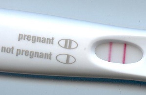 ایا به پشت خوابیدن در ماه اول بارداری خطرناک 