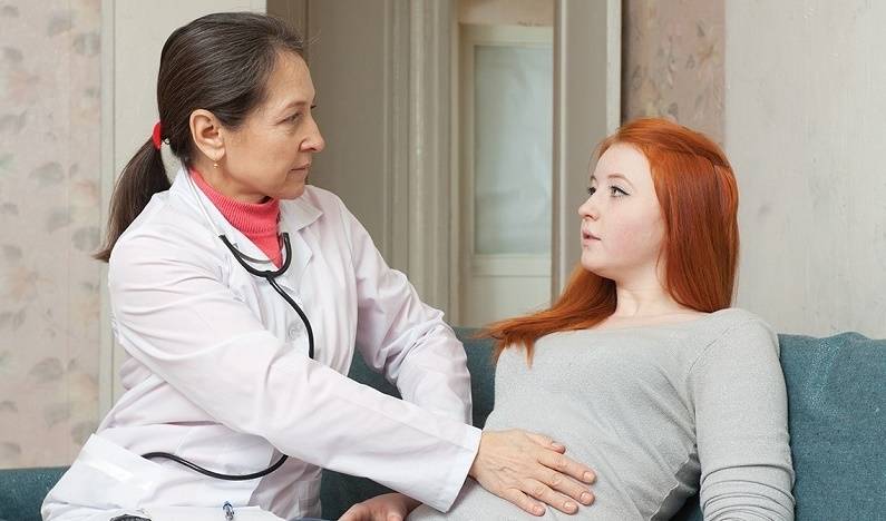 درد زیر شکم از علایم حاملگی است
