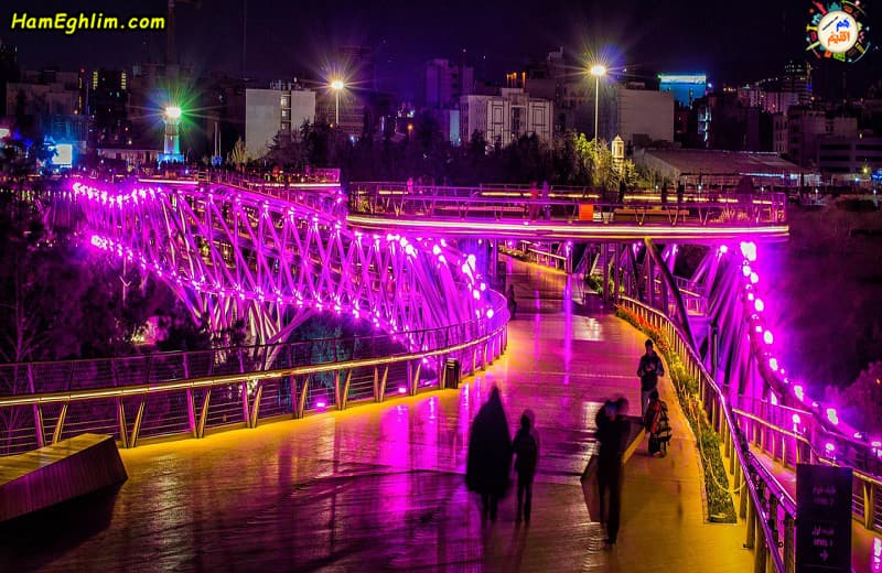 عکس پل طبیعت تهران در شب
