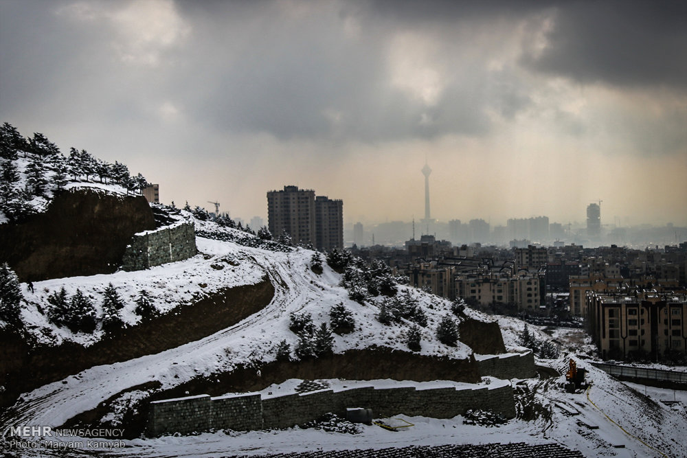 تصاویر برف امروز در تهران