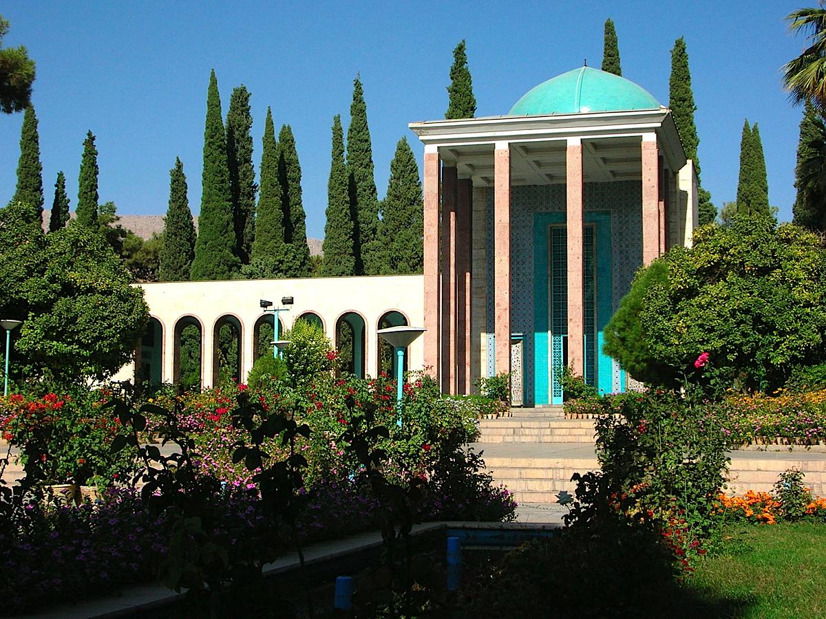 عکس از آرامگاه سعدی شیرازی
