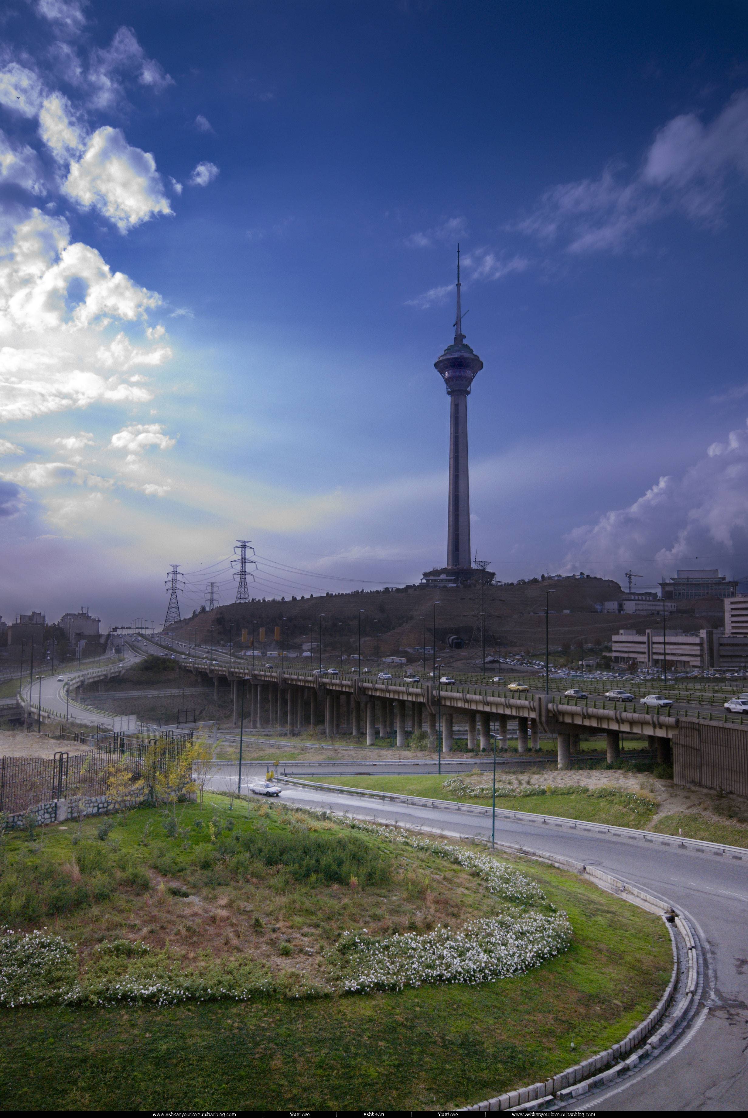 عکس از برج میلاد تهران