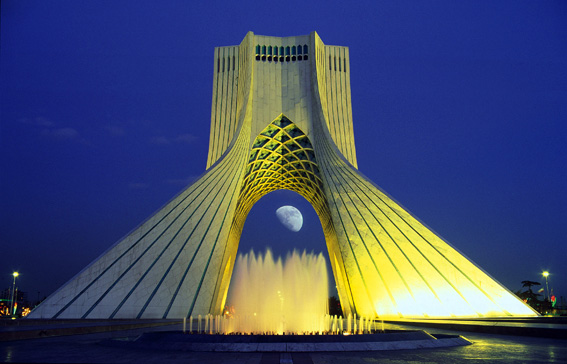زیباترین عکس از میدان آزادی تهران
