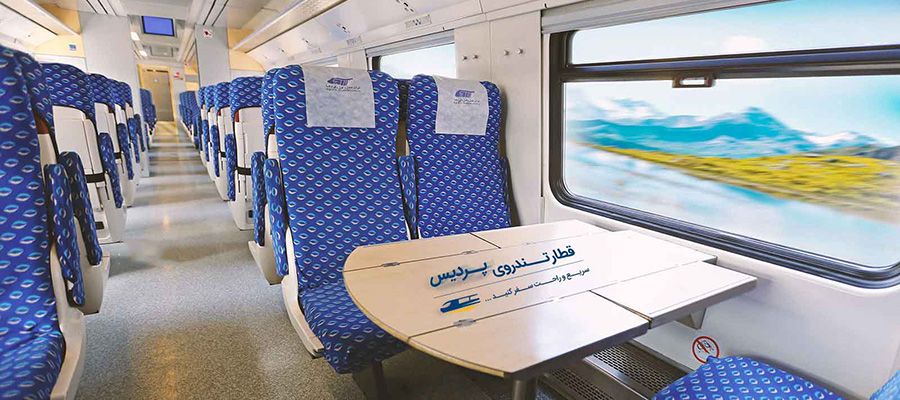 امکانات قطار سریع السیر تهران مشهد
