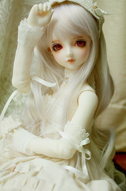 pic of most beautiful dolls
