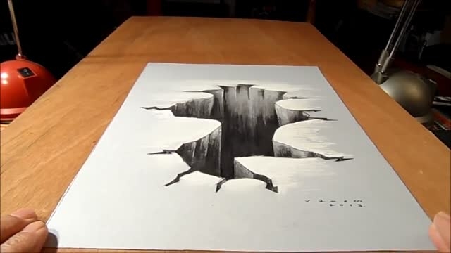 نقاشی سه بعدی فقط با مداد سیاه
