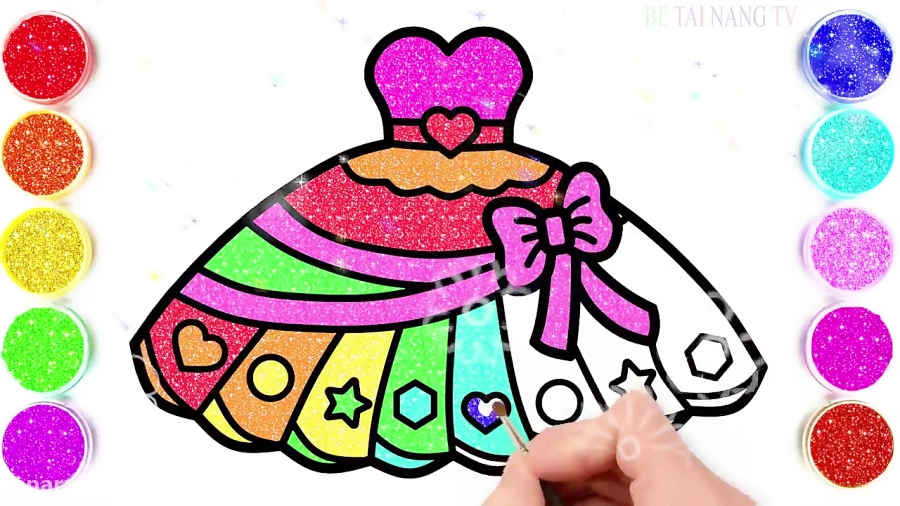 نقاشی لباس پرنسسی کودکانه