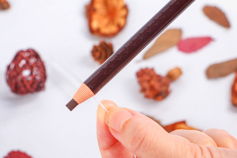 مداد طراحی ابرو برای تاتو