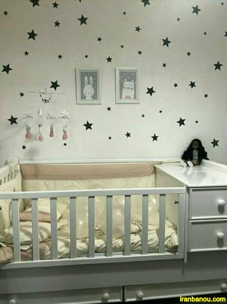 تزیینات دیوار اتاق نوزاد دختر