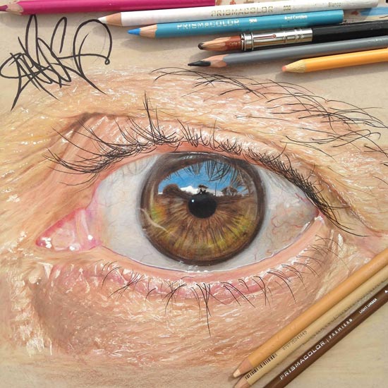 نقاشی چشم نظر با مداد رنگی