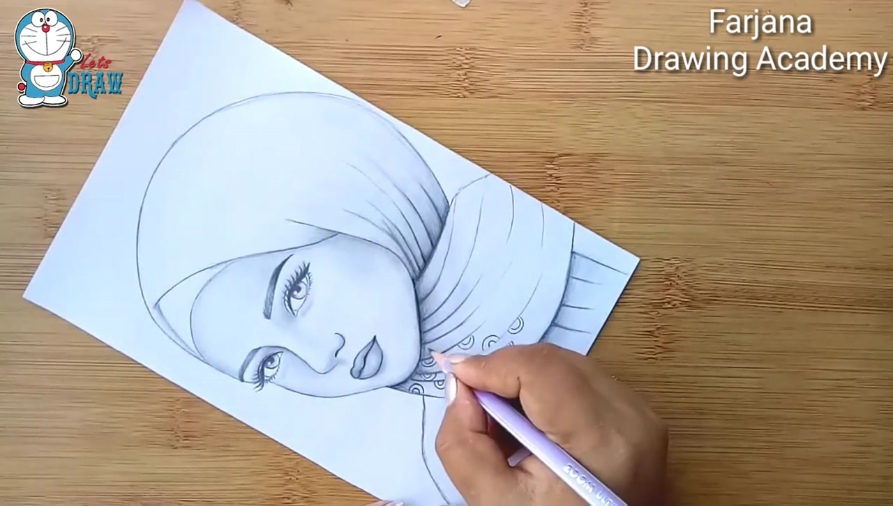 طراحی چهره دختر غمگین با مداد