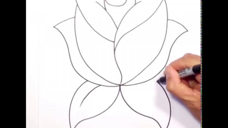 طراحی گل با مداد سیاه اسان