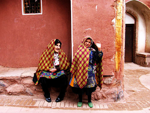 نقاشی لباس محلی اصفهان
